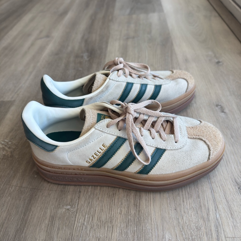 ADIDAS GAZELLE WOMENS SNEAKERS